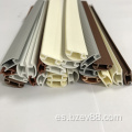 Extrusión antienvejecimiento PVC puerta de guardarropa Sello de goma Strip